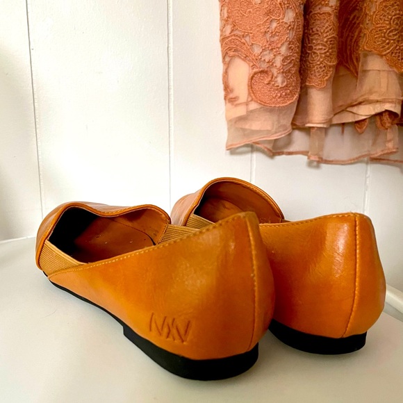 Mat & Nat Vegan Leather tan flats - Picture 3 of 3